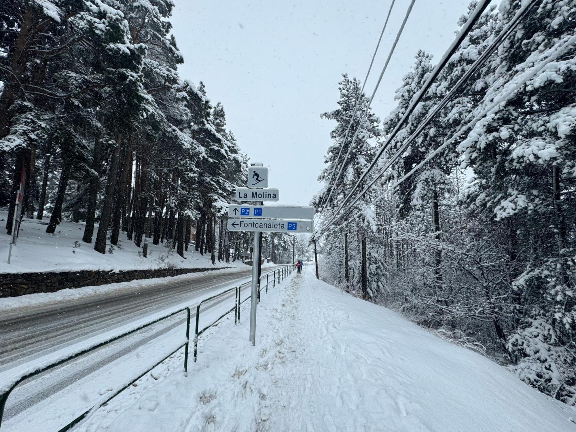 Residencia Pista Llarga Lägenhet La Molina  Exteriör bild