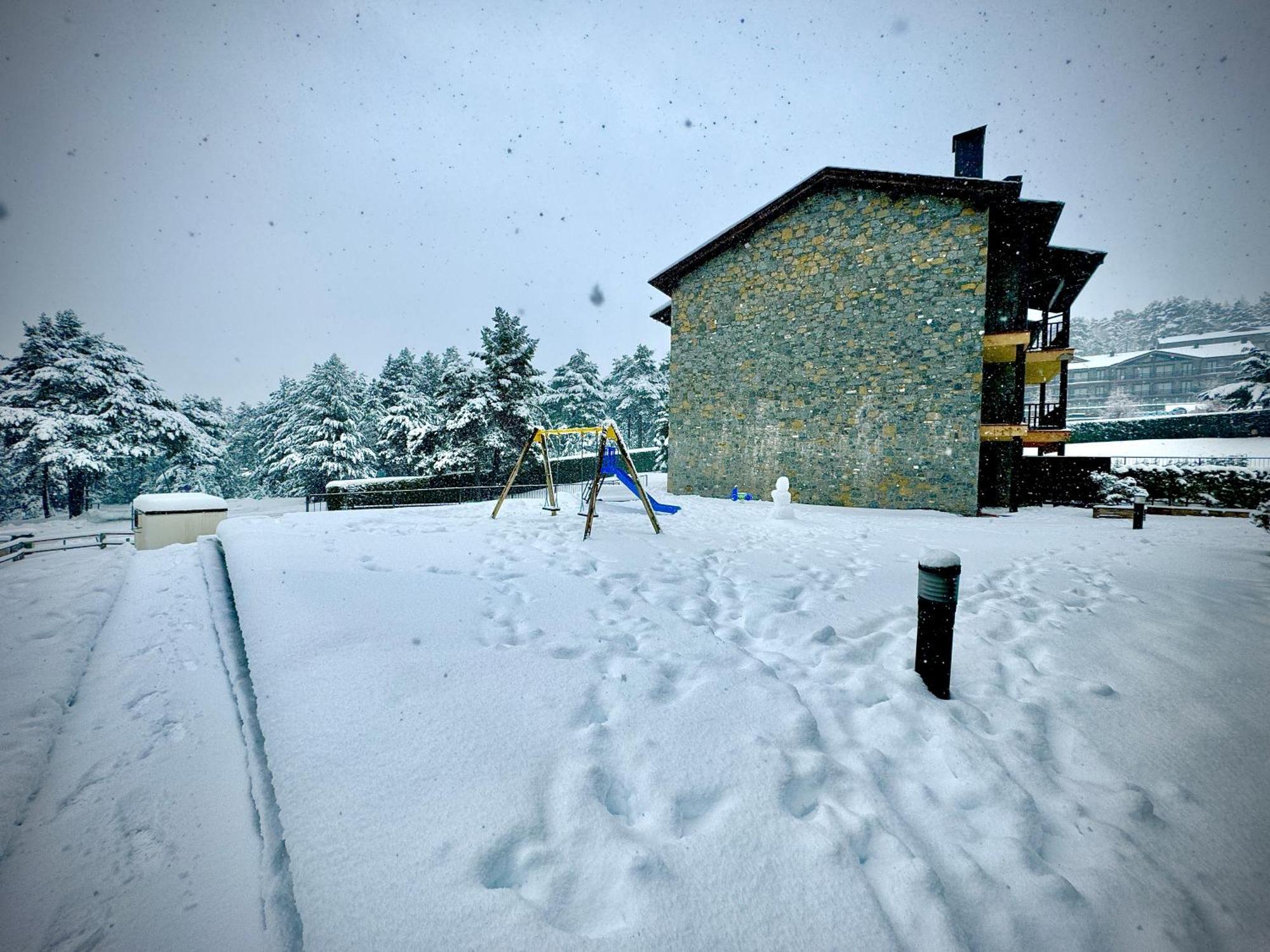 Residencia Pista Llarga Lägenhet La Molina  Exteriör bild